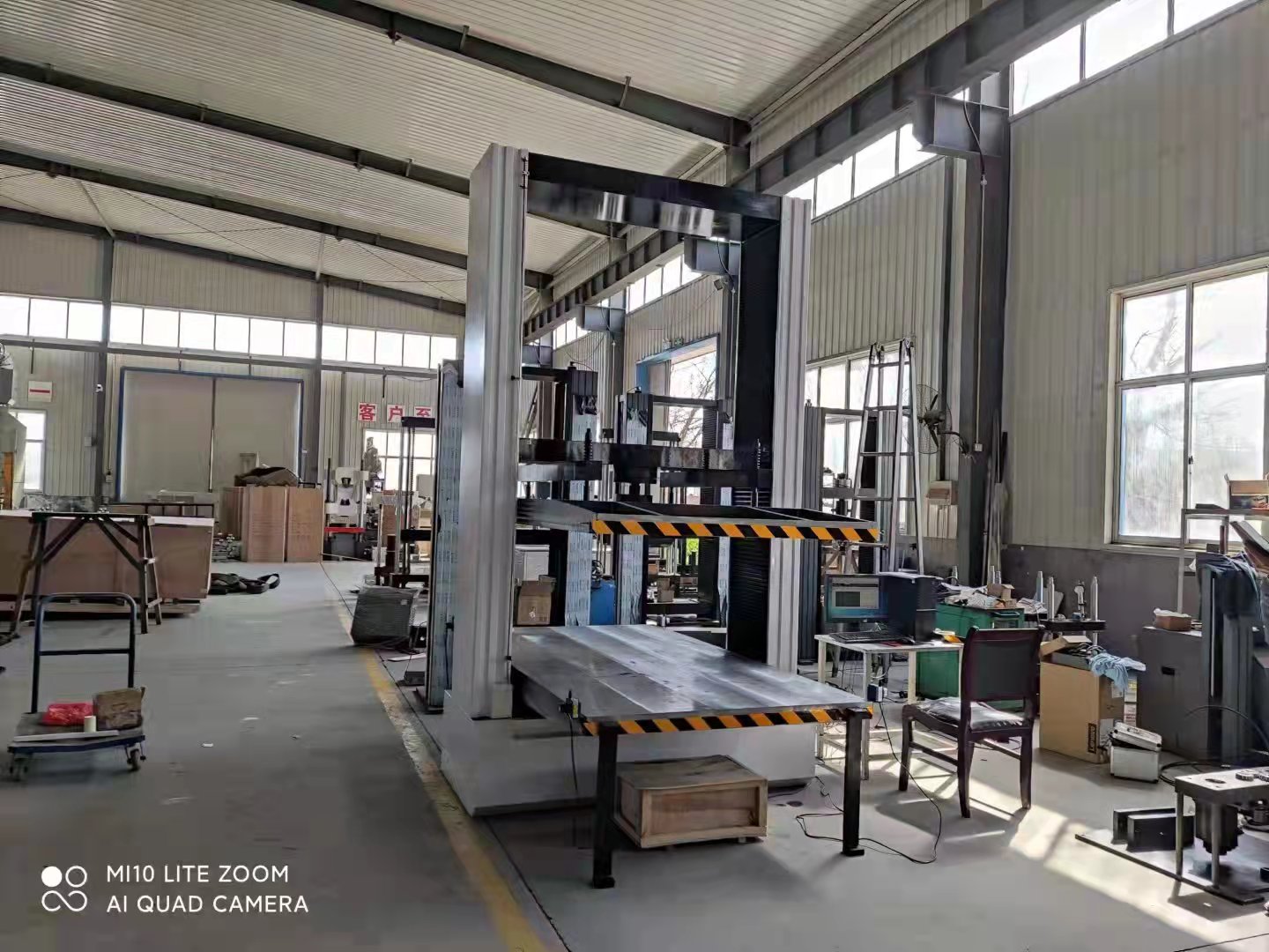 電子萬能(neng)試(shi)驗機 電子萬能試驗機